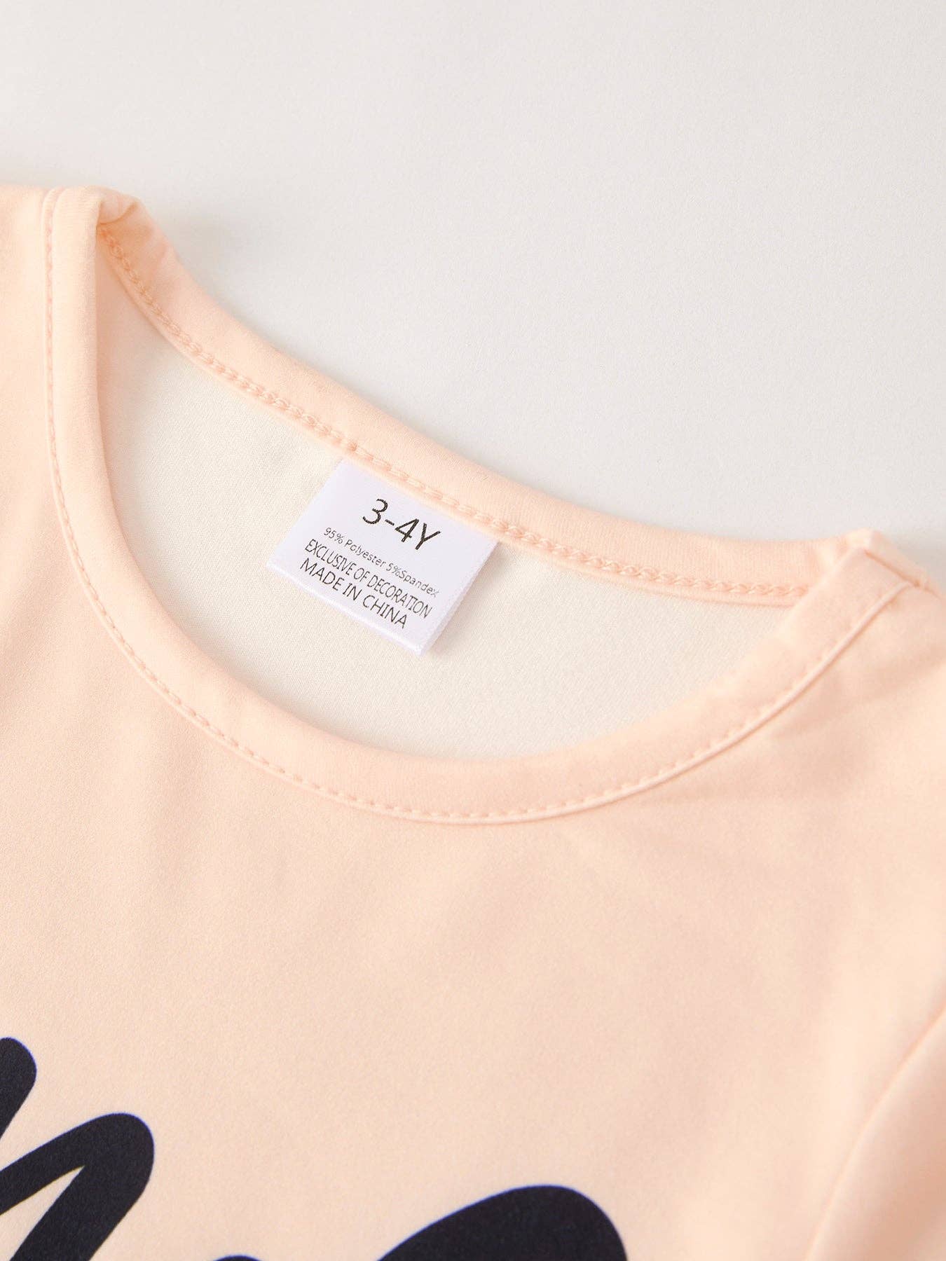Girls Letter Print Top + Floral Pattern Pants