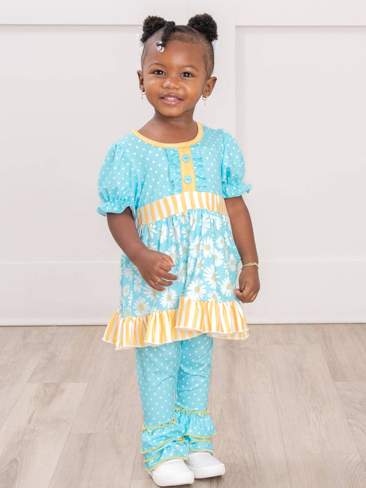 Spring Fling Daisy Ruffle Outfit