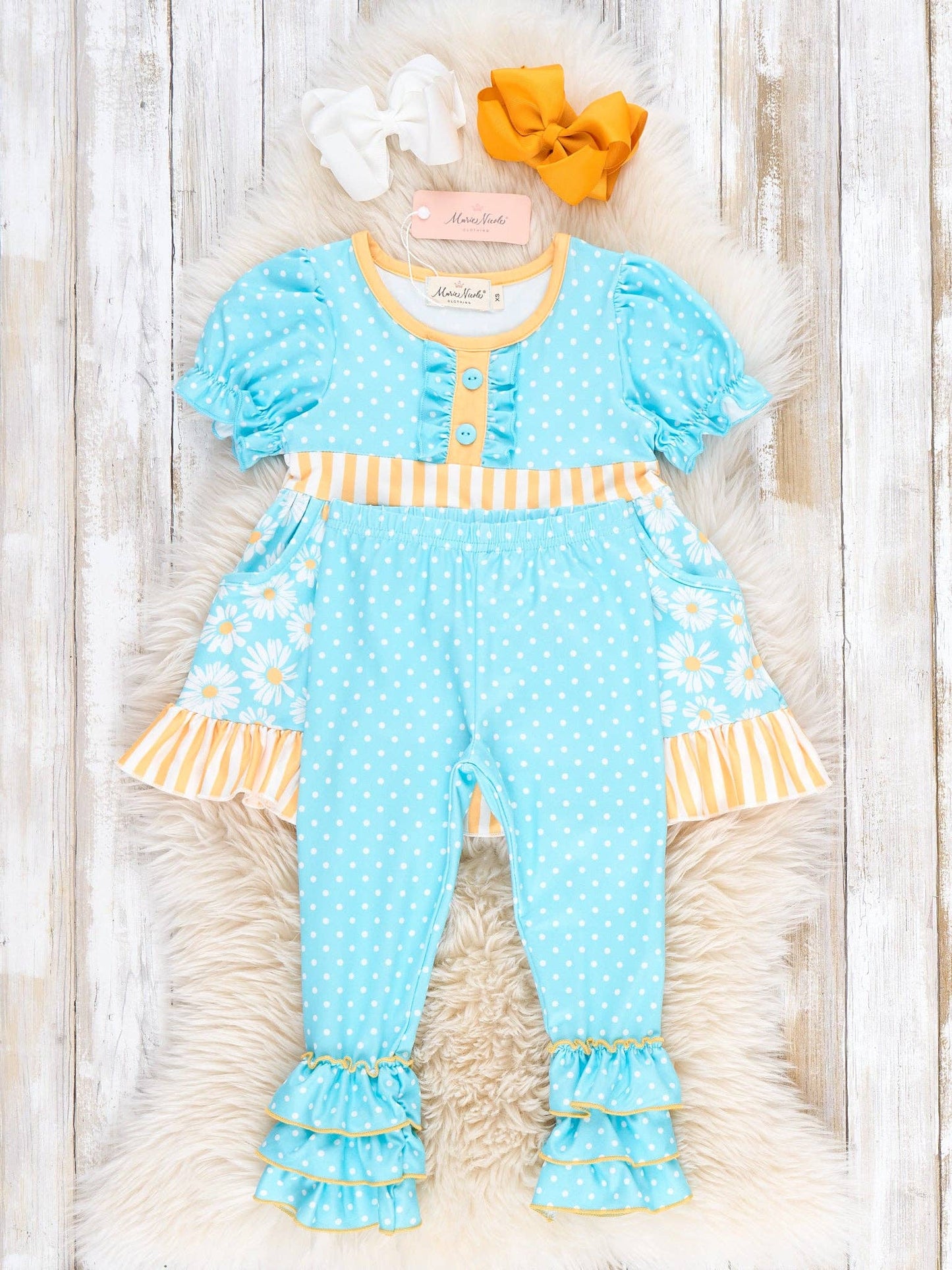 Spring Fling Daisy Ruffle Outfit